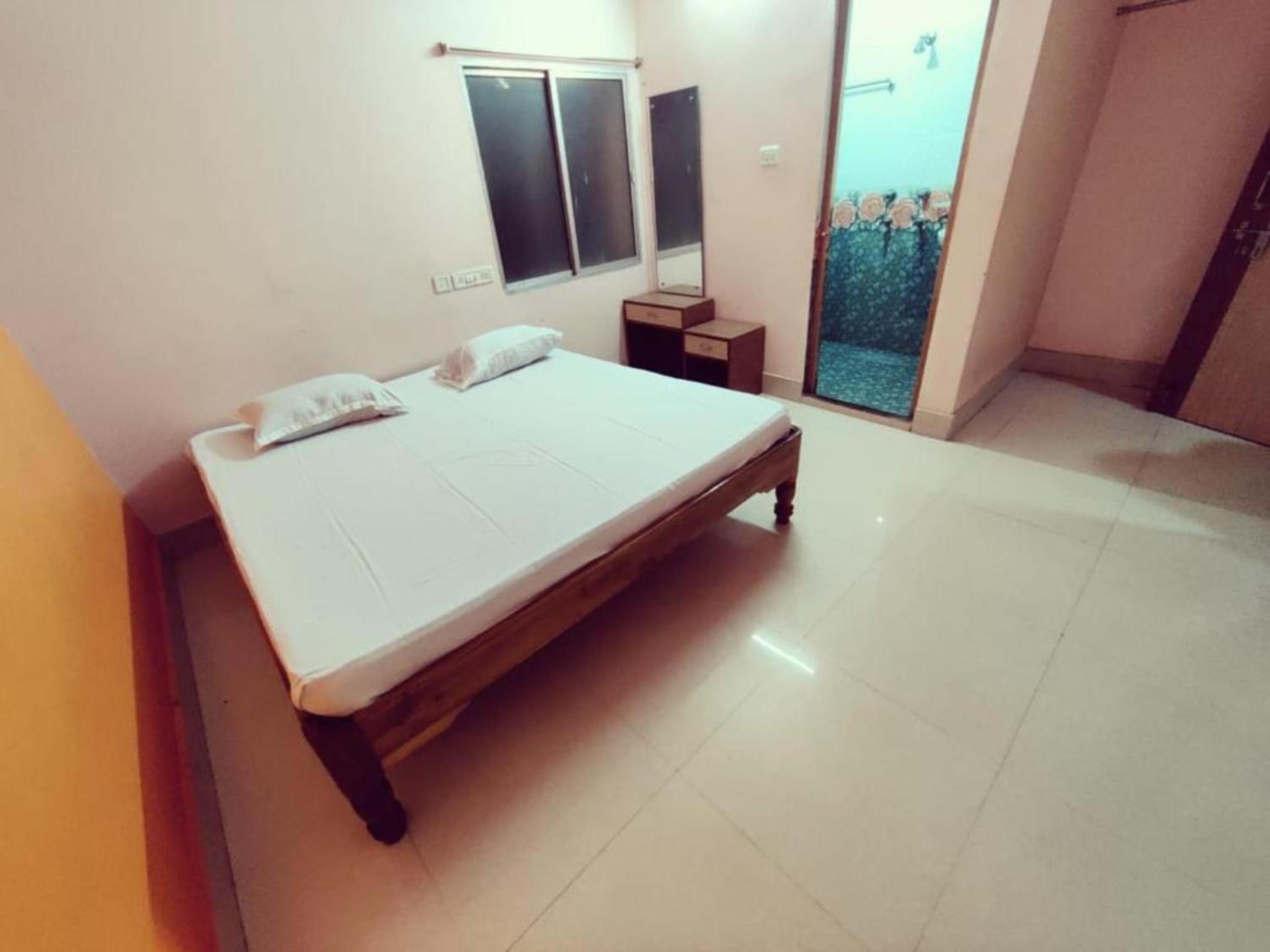 Hotel shivangi Eco By-Best Selling & Best Choice of Travellers By Morservices view 5