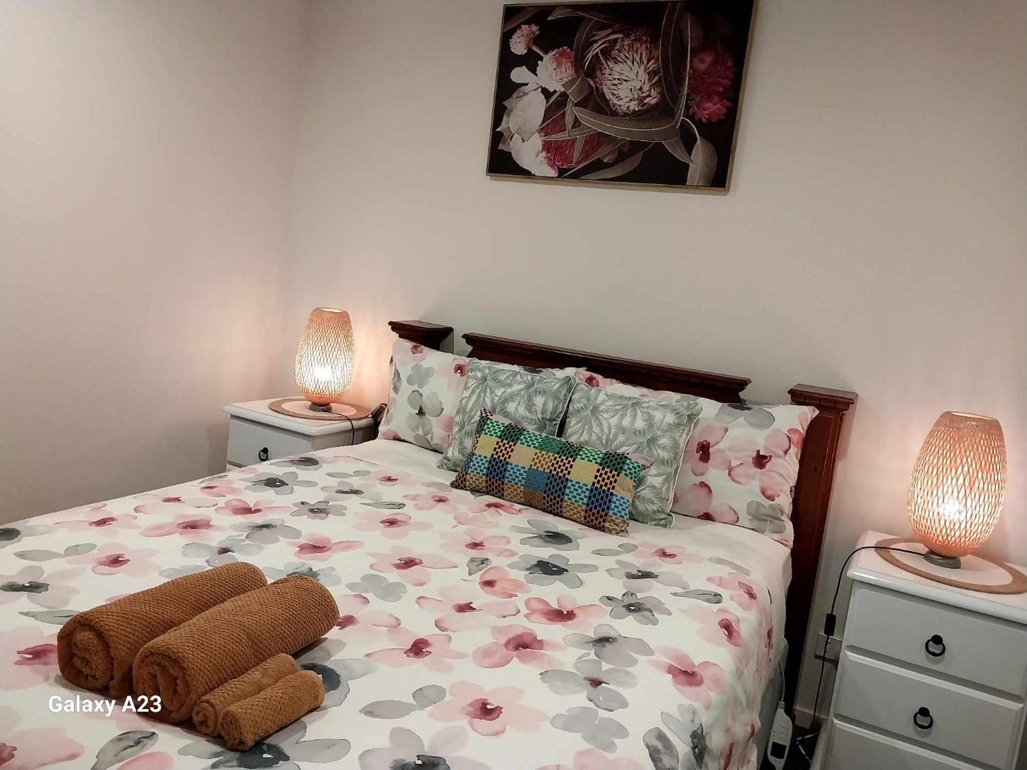 Lux 2 Bed 2 Bath Secure Parking Apartment in the Heart of Dickson, Canberra