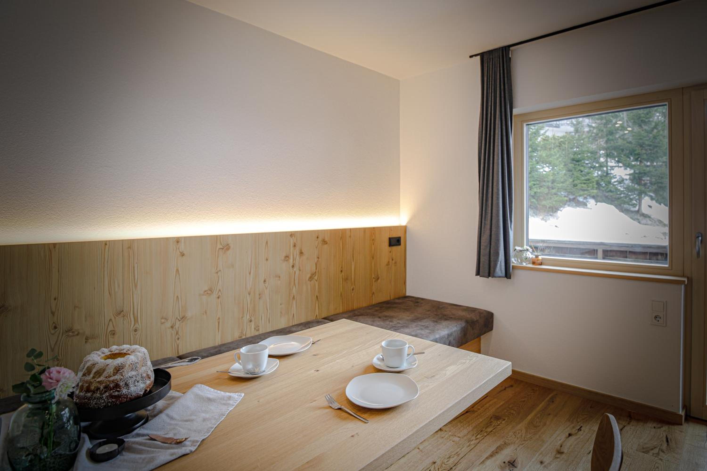 WOLF Apartments - Panorama Mountain Retreat in Tirol