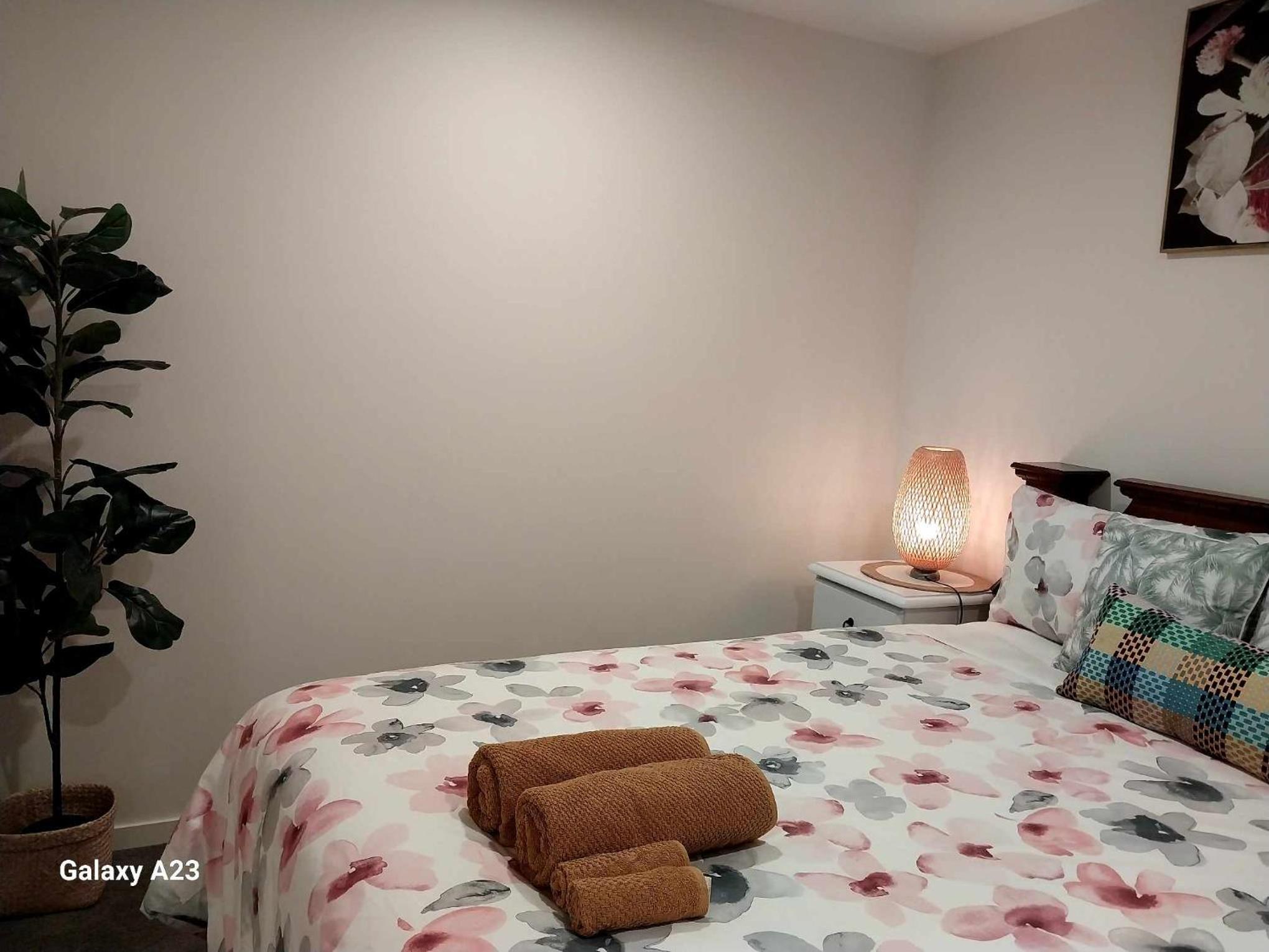 Lux 2 Bed 2 Bath Secure Parking Apartment in the Heart of Dickson, Canberra