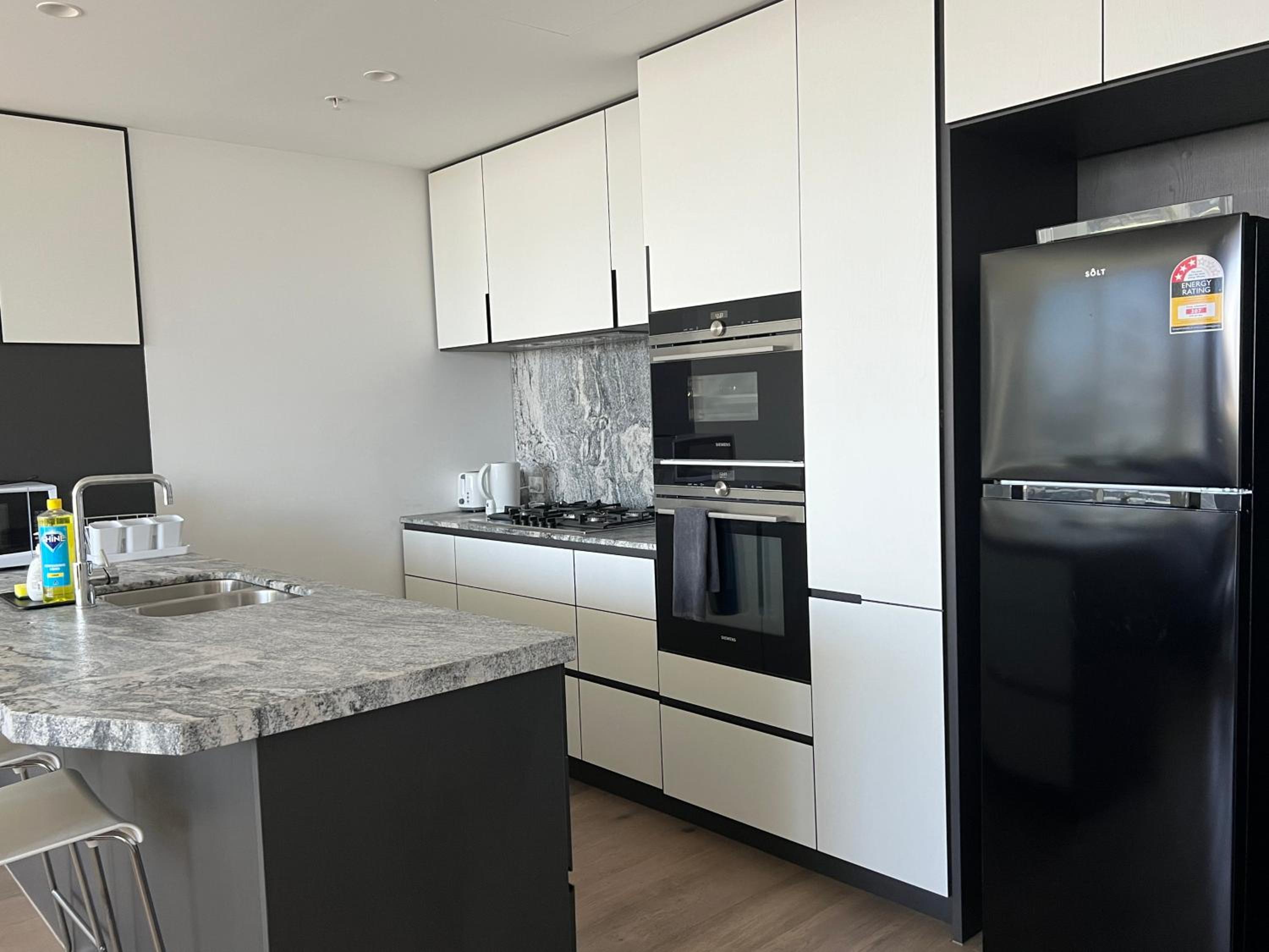 Wsp Lux 3b2b flat in CBD with balcony