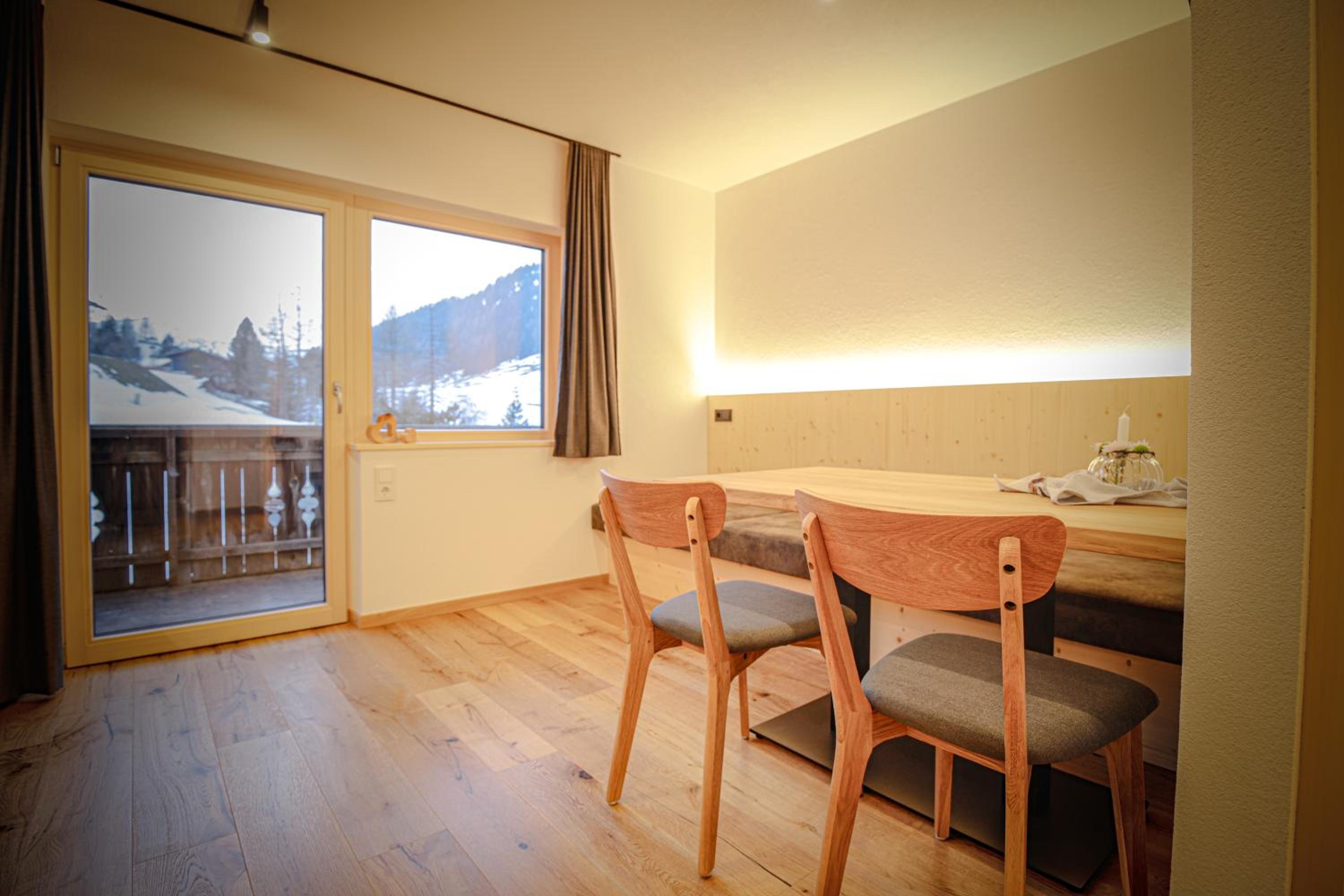 WOLF Apartments - Panorama Mountain Retreat in Tirol