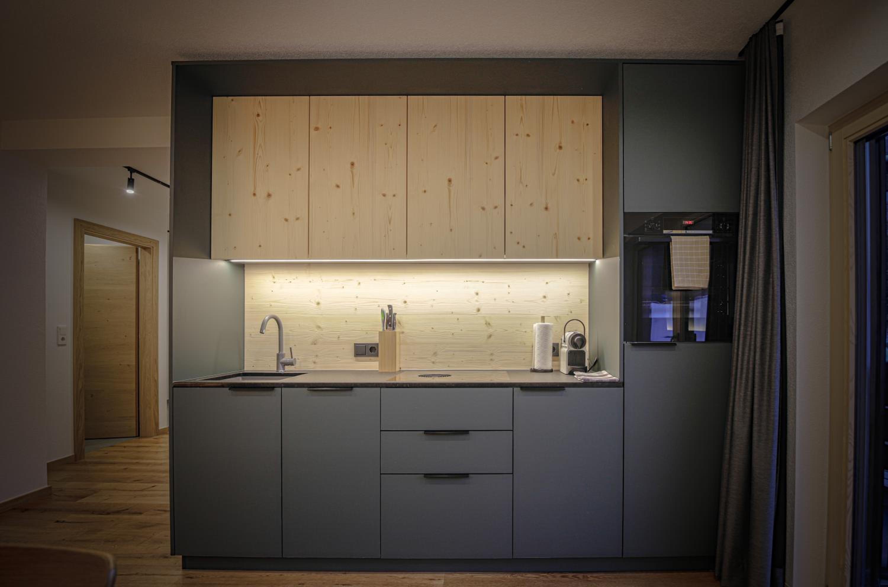 WOLF Apartments - Panorama Mountain Retreat in Tirol