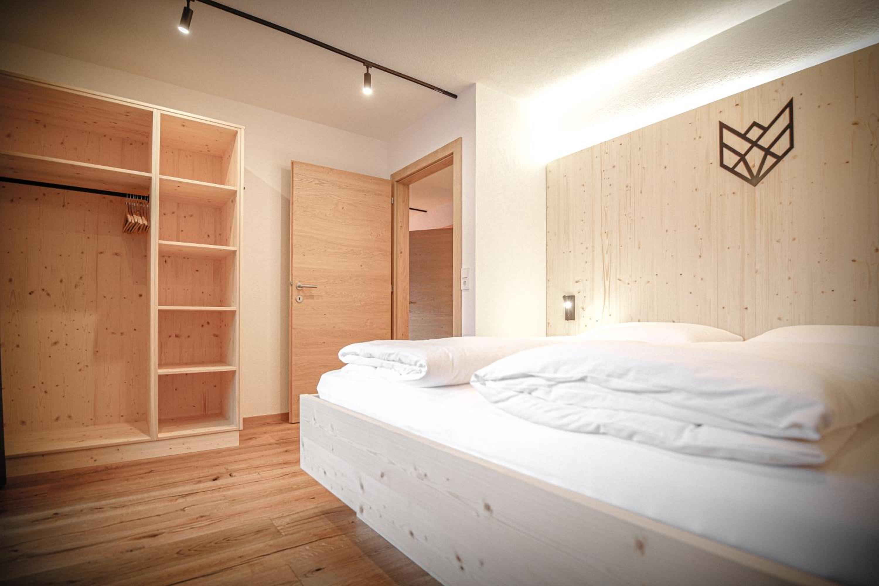 WOLF Apartments - Panorama Mountain Retreat in Tirol
