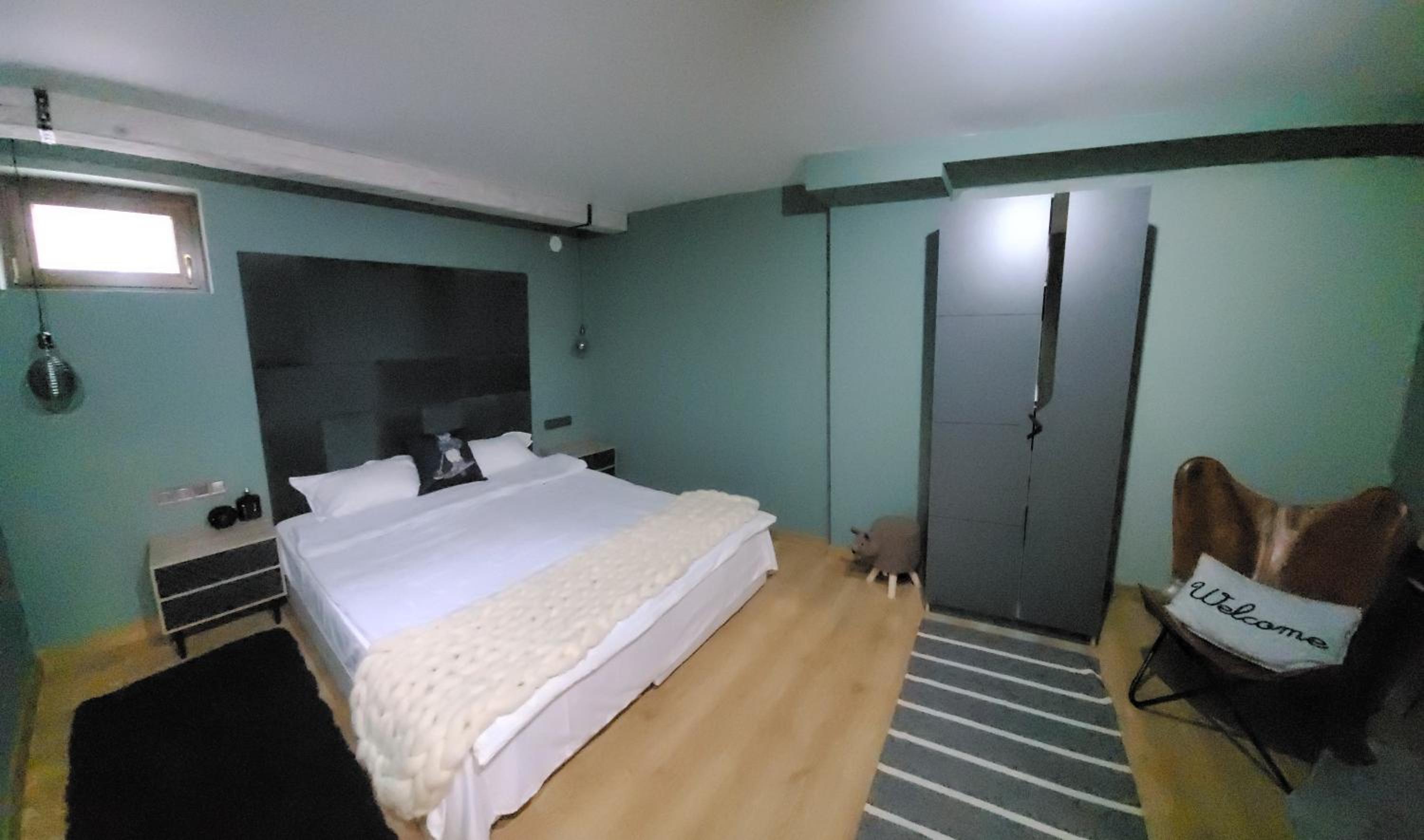 BH and Semiramida Ski Apartment