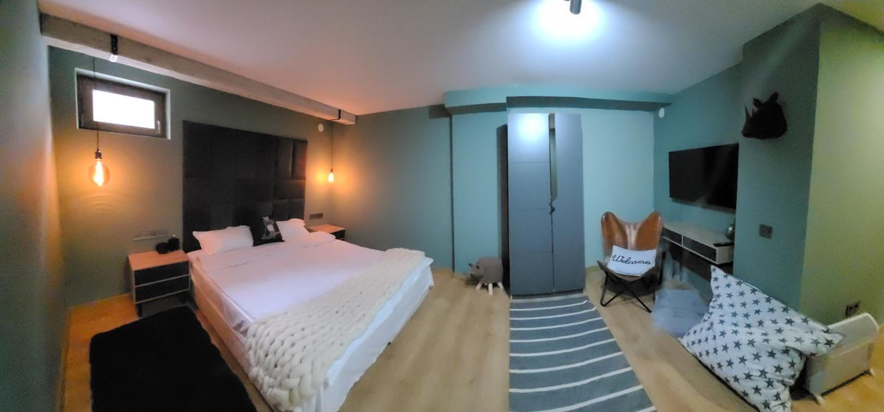 BH and Semiramida Ski Apartment
