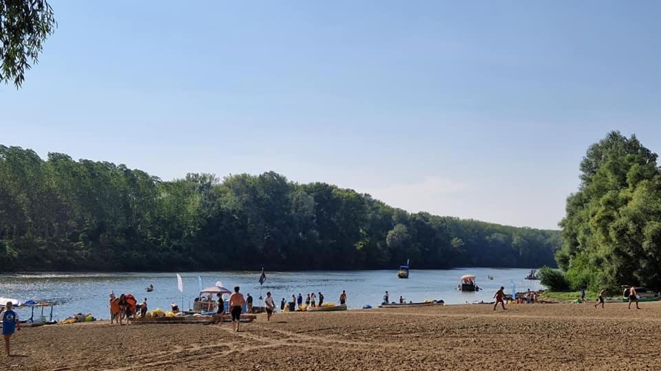 Tiszakanyar Vendégház