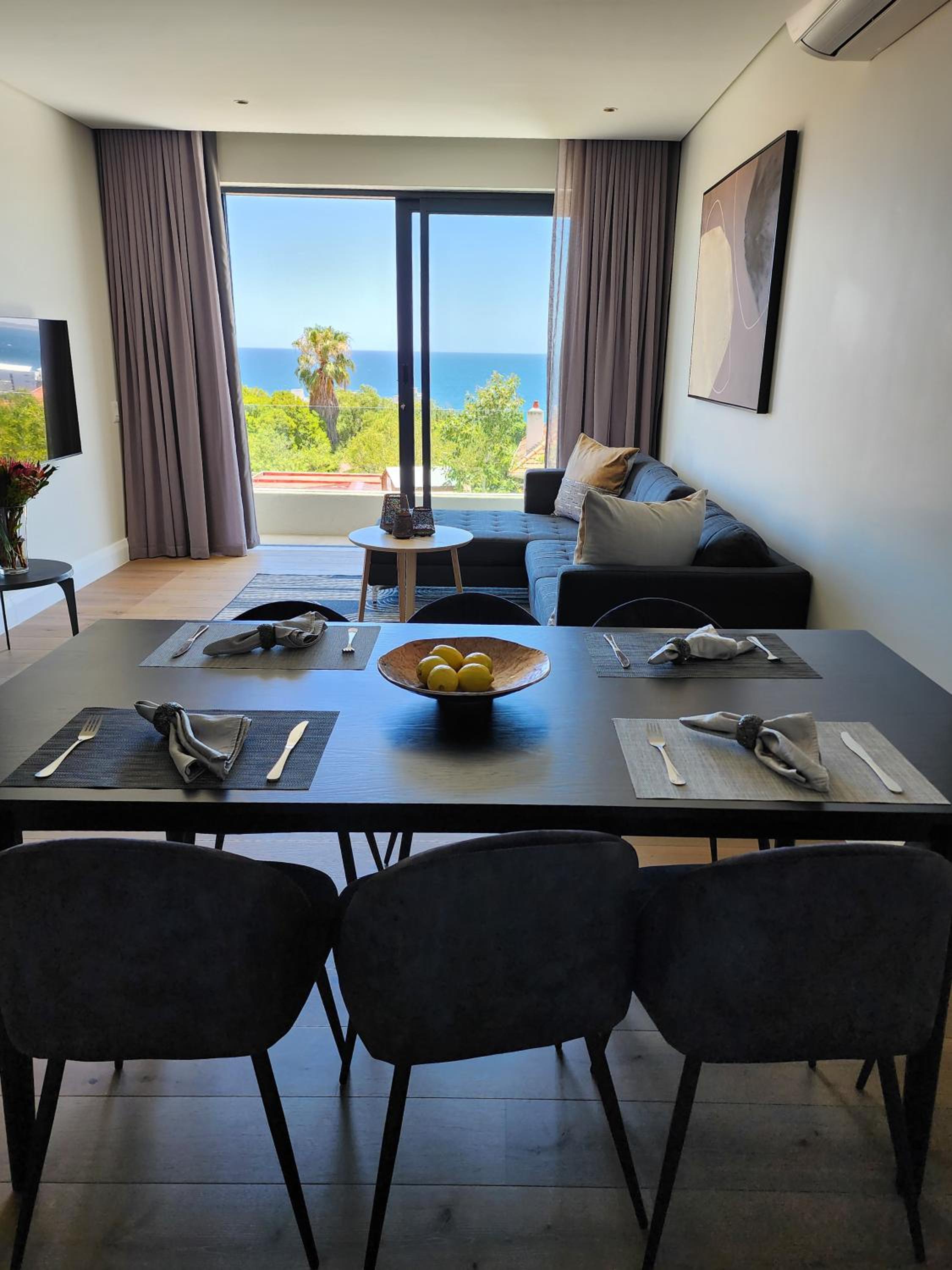 The Marlo Luxury Suites by Totalstay view 4