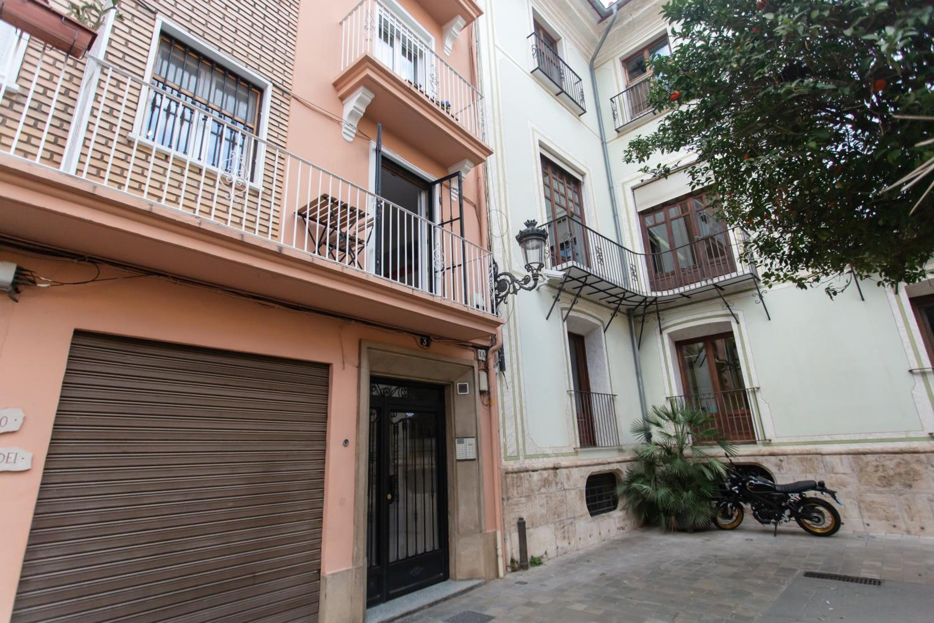 Tranquilo Apartamento Céntrico En Plaza Cisneros