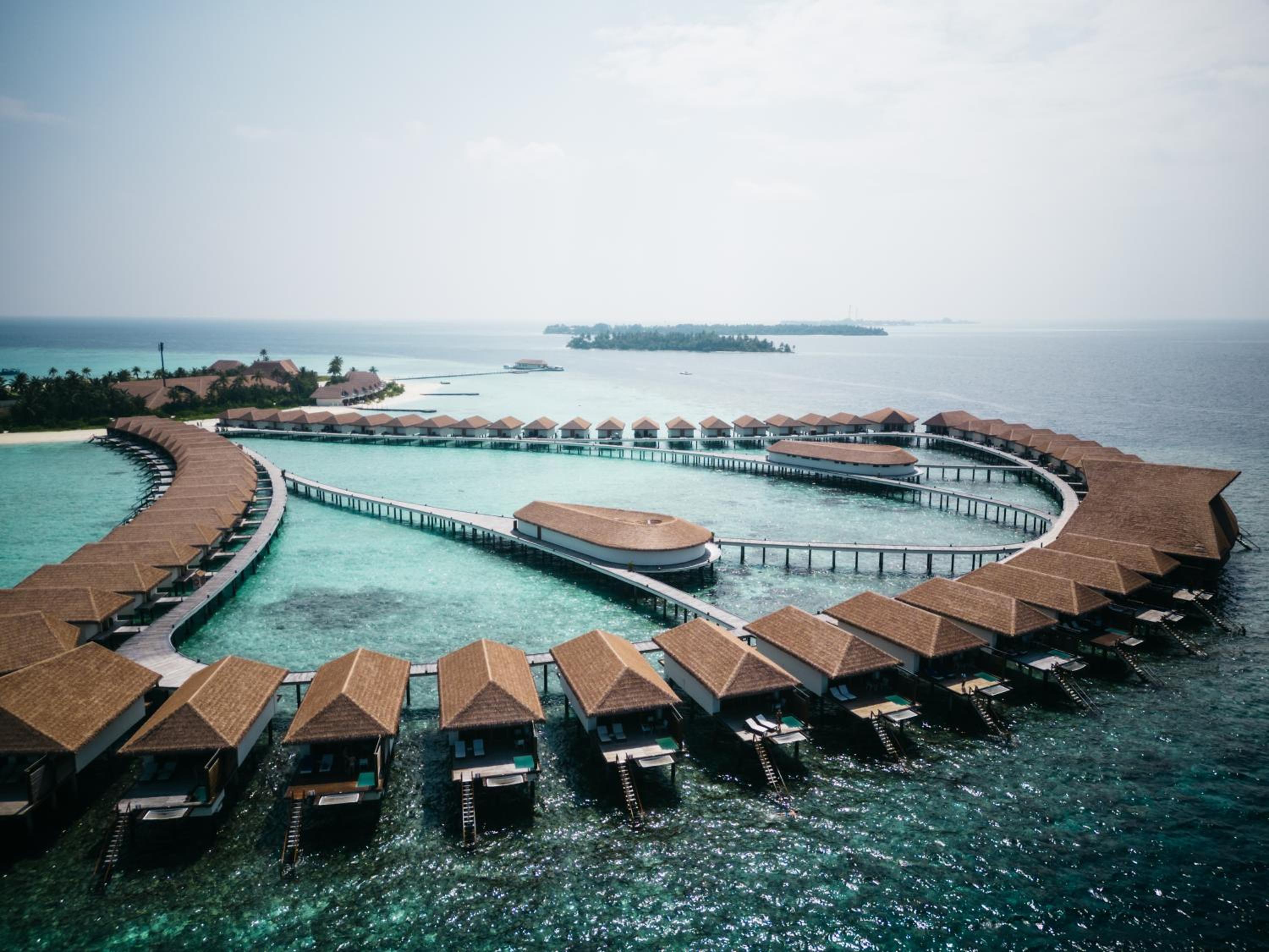 Hotel Cinnamon Velifushi Maldives