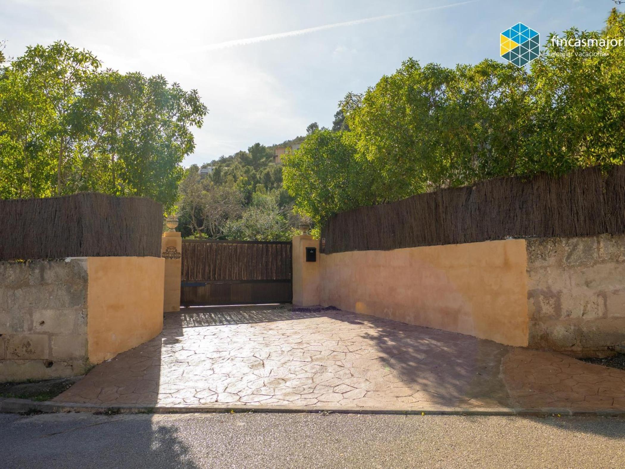 Casa Blanca Casa con piscina en Esporles