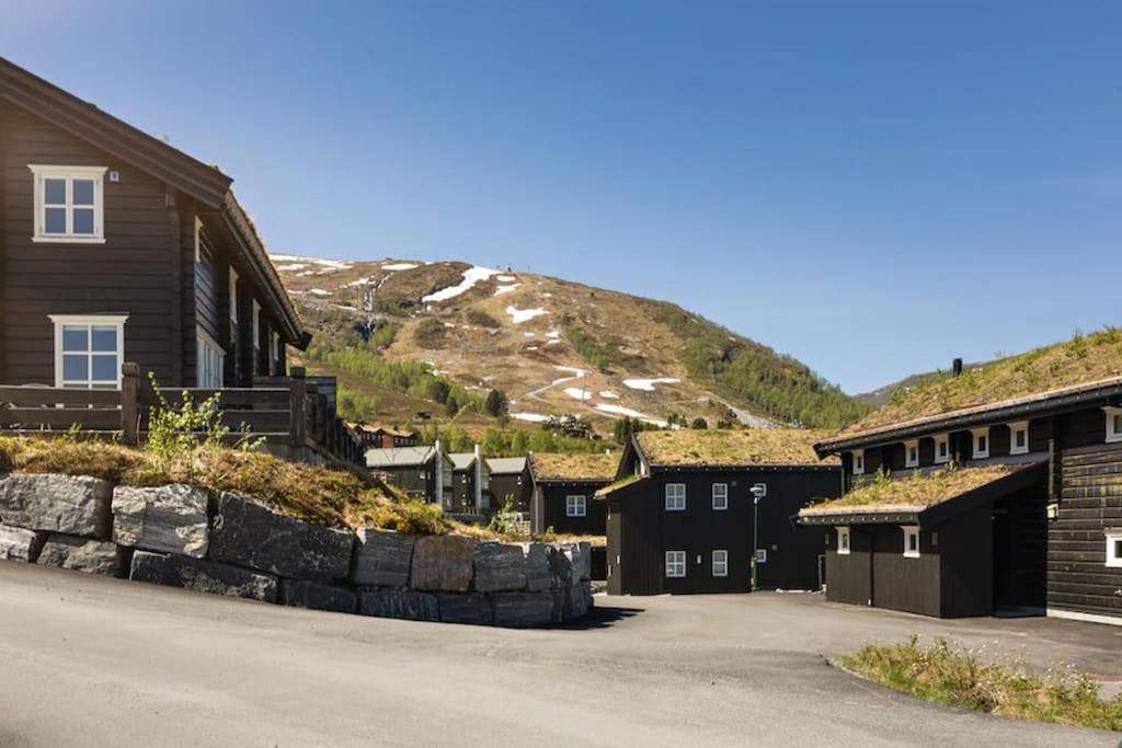 Stranda Fjellgrend - with jacuzzi & 3 bedrooms view 4