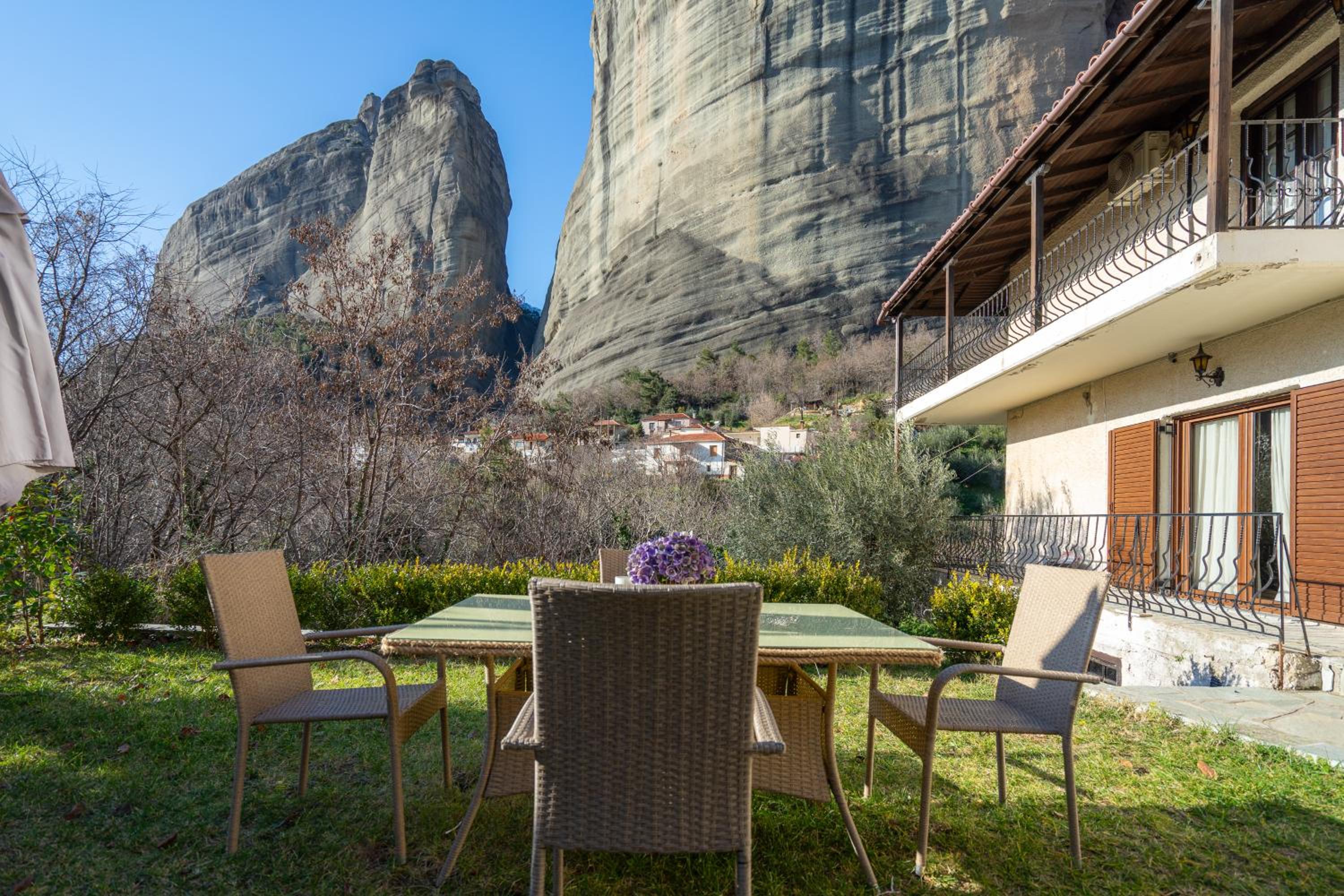 Meteora Ridges