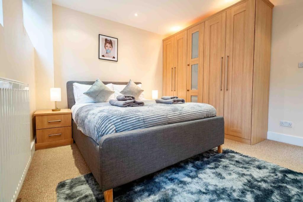 Sweet 3BRs house sleep for up to 6 close to Oxford & Soho