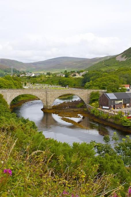 Comfortable 4 bed Home, Valhalla, Helmsdale