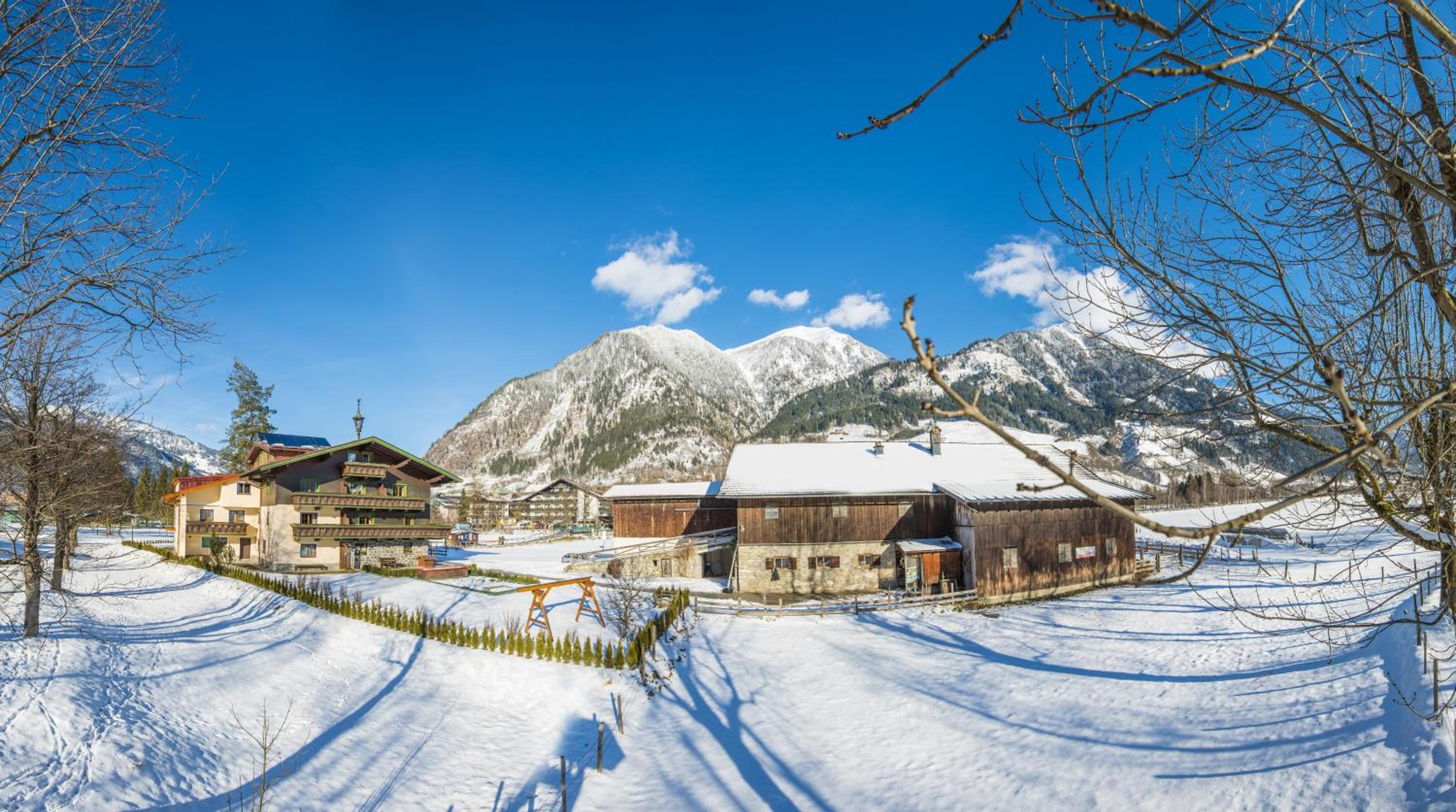 KENDLGUT Appartements am BioBauernhof inklusive unbegrenztem Eintritt in die Alpentherme