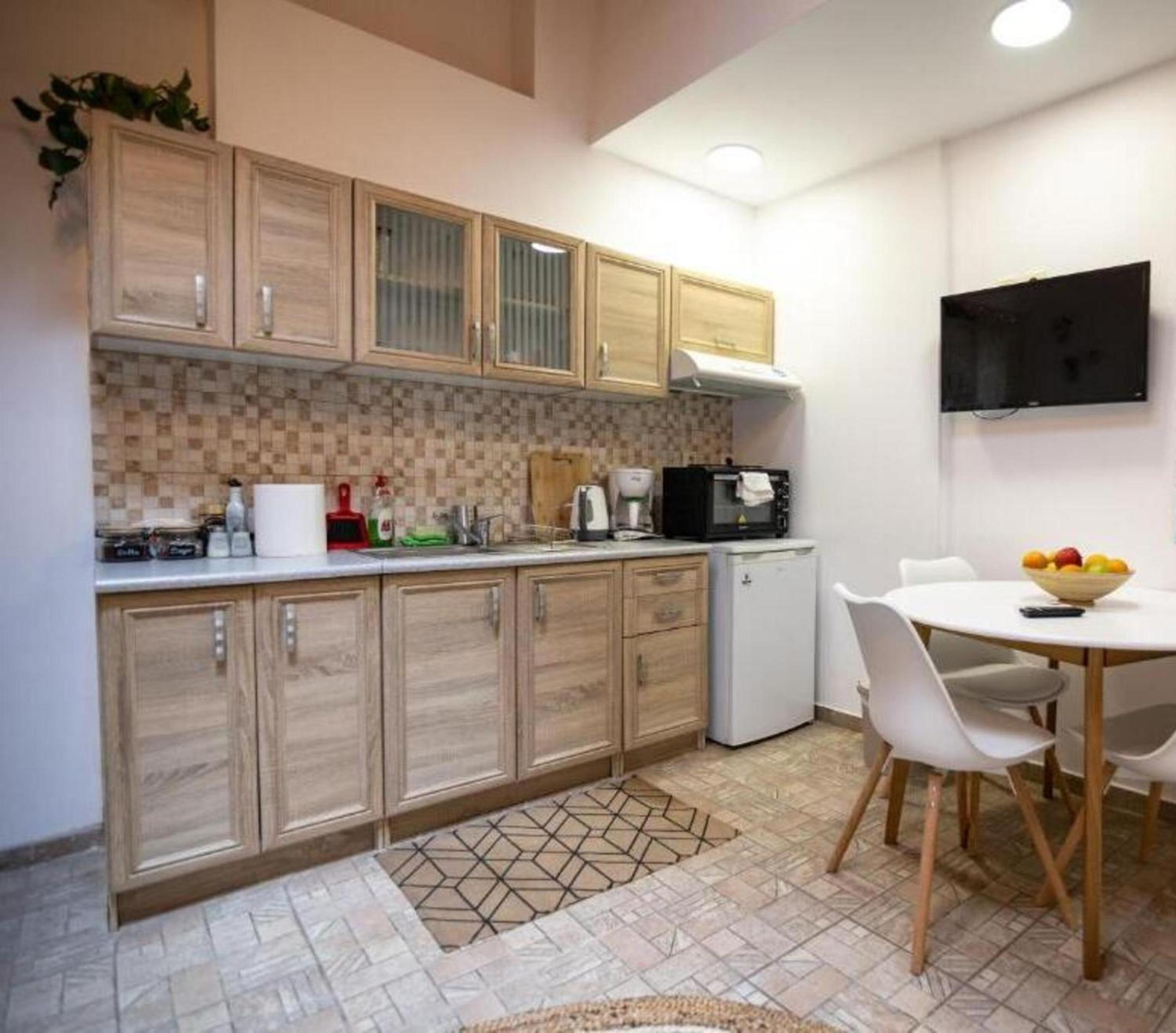 Apeiron Acropolis Suites