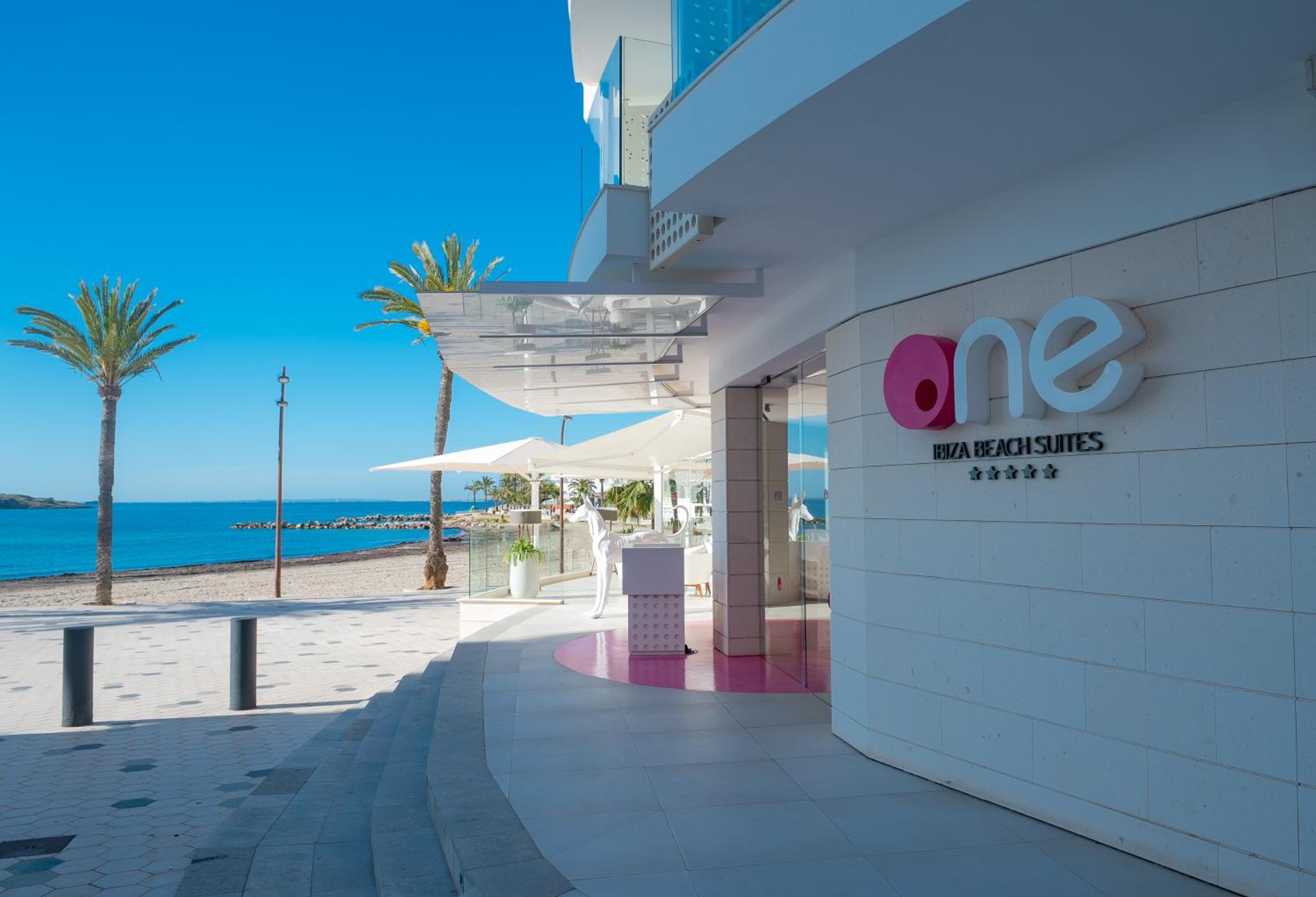One Ibiza Suites photo 3