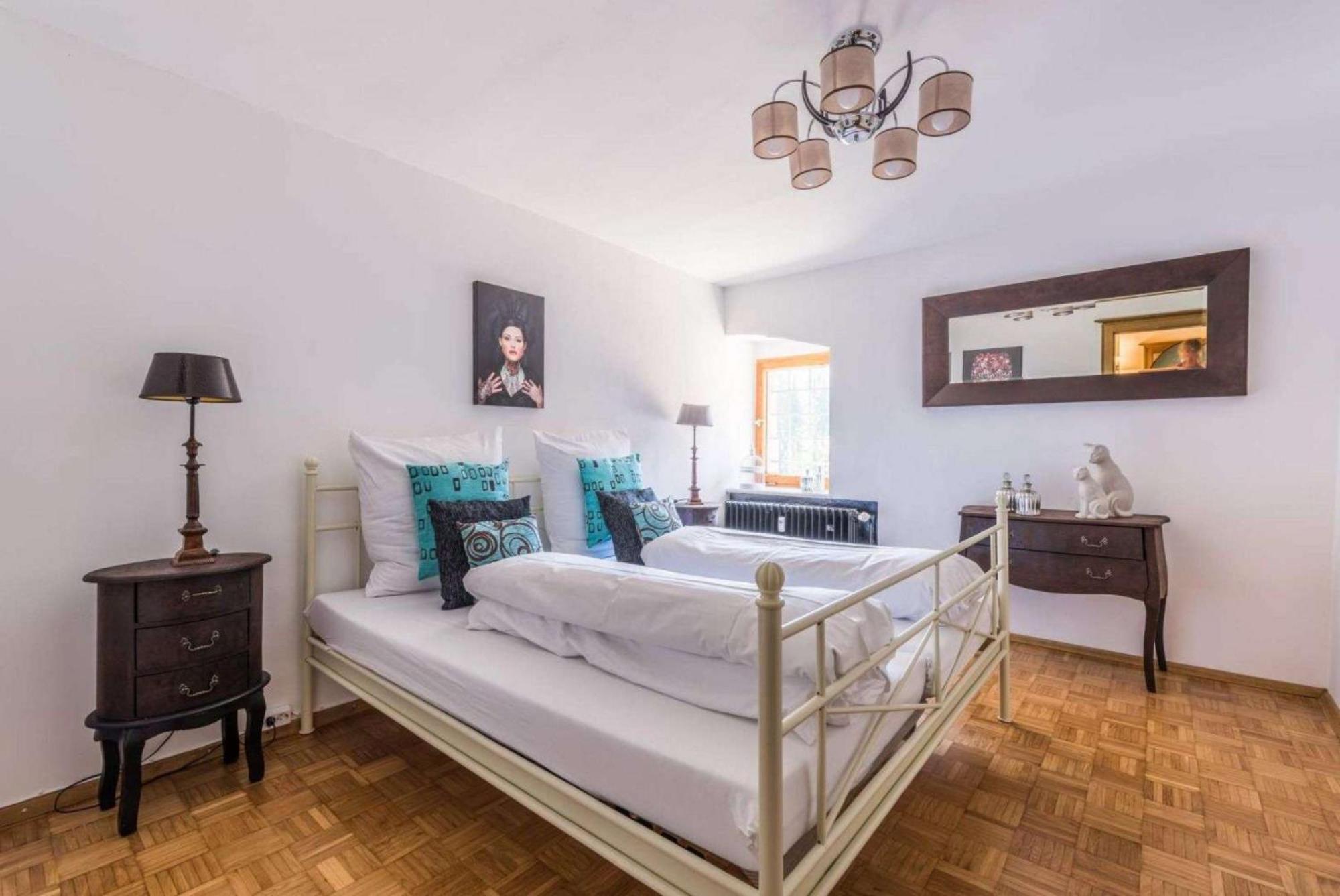 Herrenhaus Bärenschlössle 1 - 3500 m2 - 18 Personen