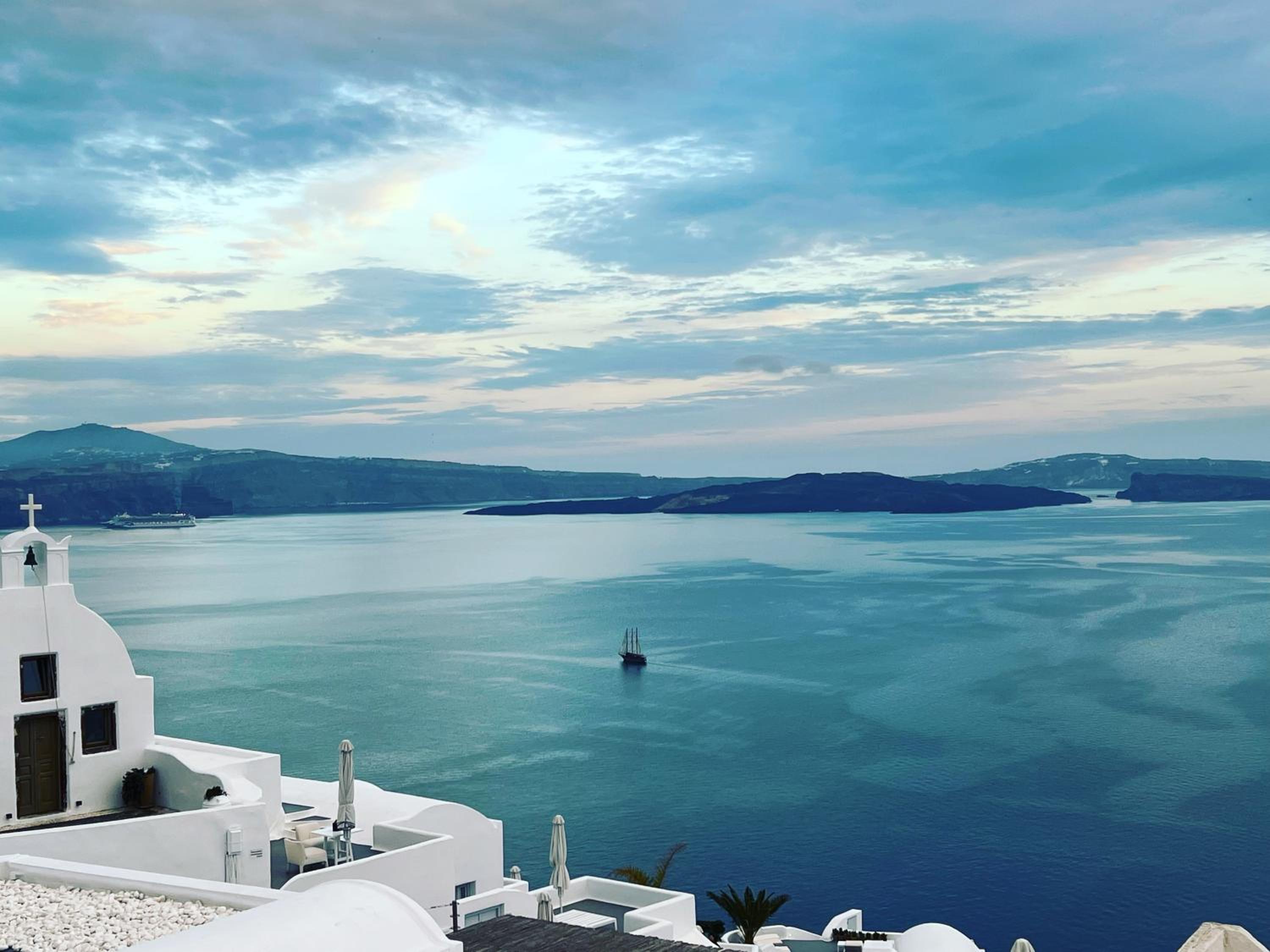 Maryloujohn Villas Oia photo 4