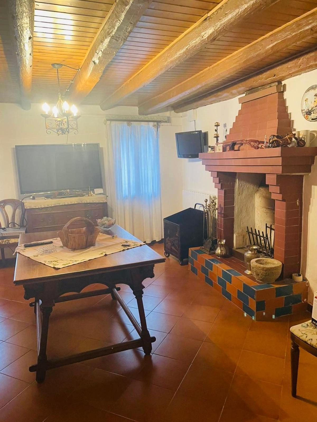 Casa Borgo Pietro view 5