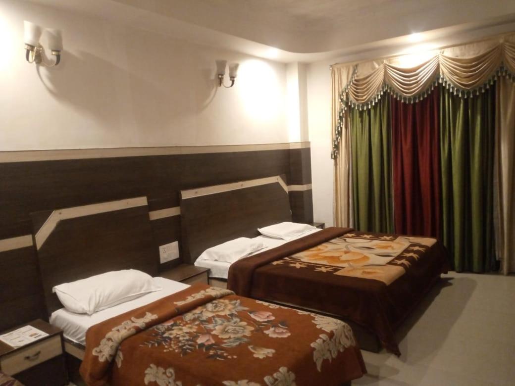 Vipul Palace, katra