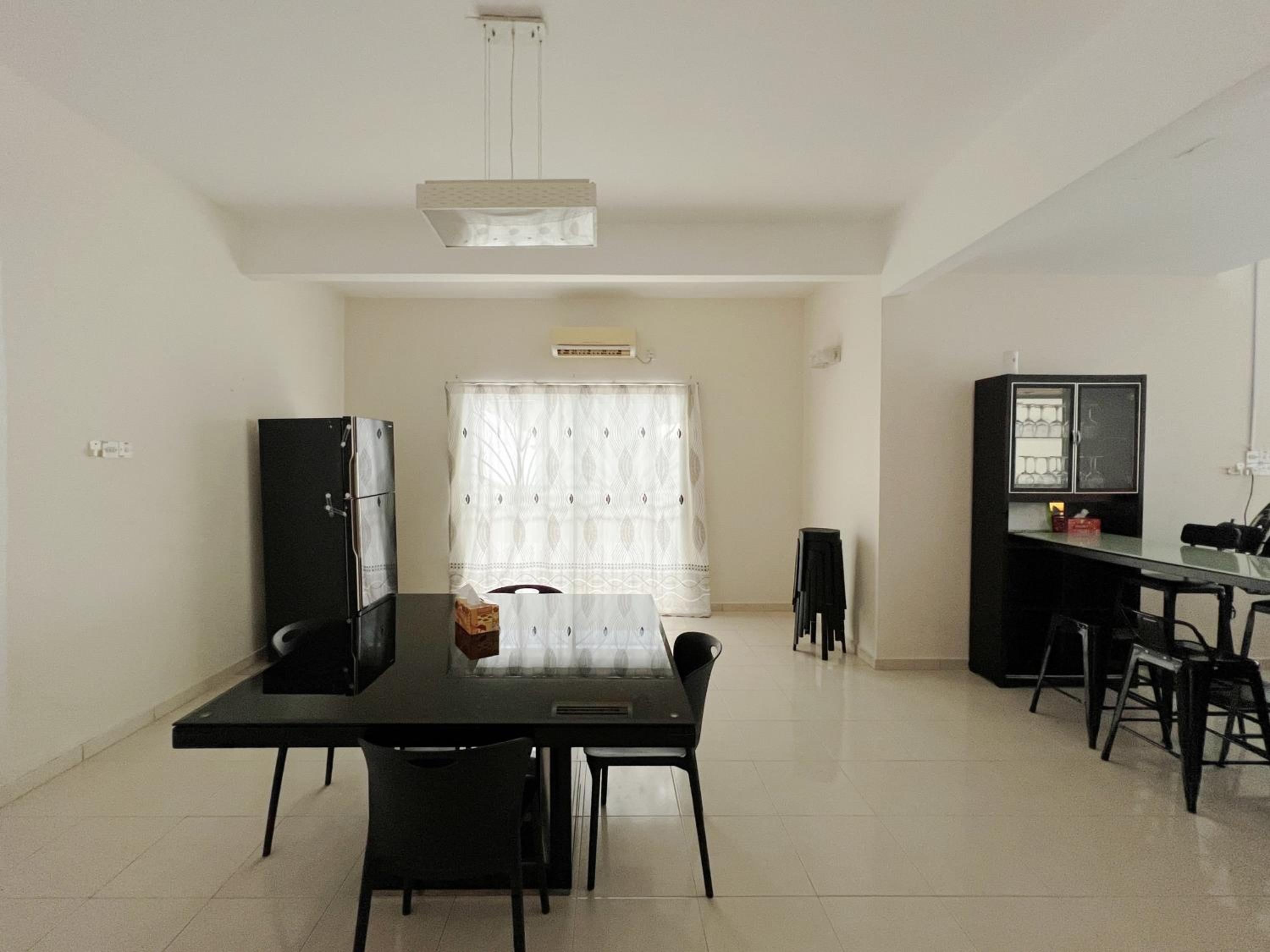 Monochrome Marina Island Pangkor Villa for 14pax photo 6