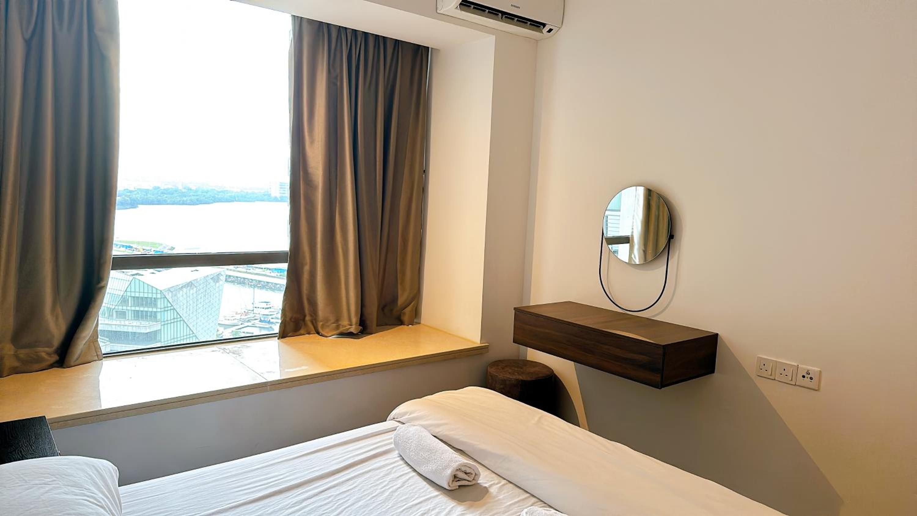 R&F Princess Cove by Cactus Homestay