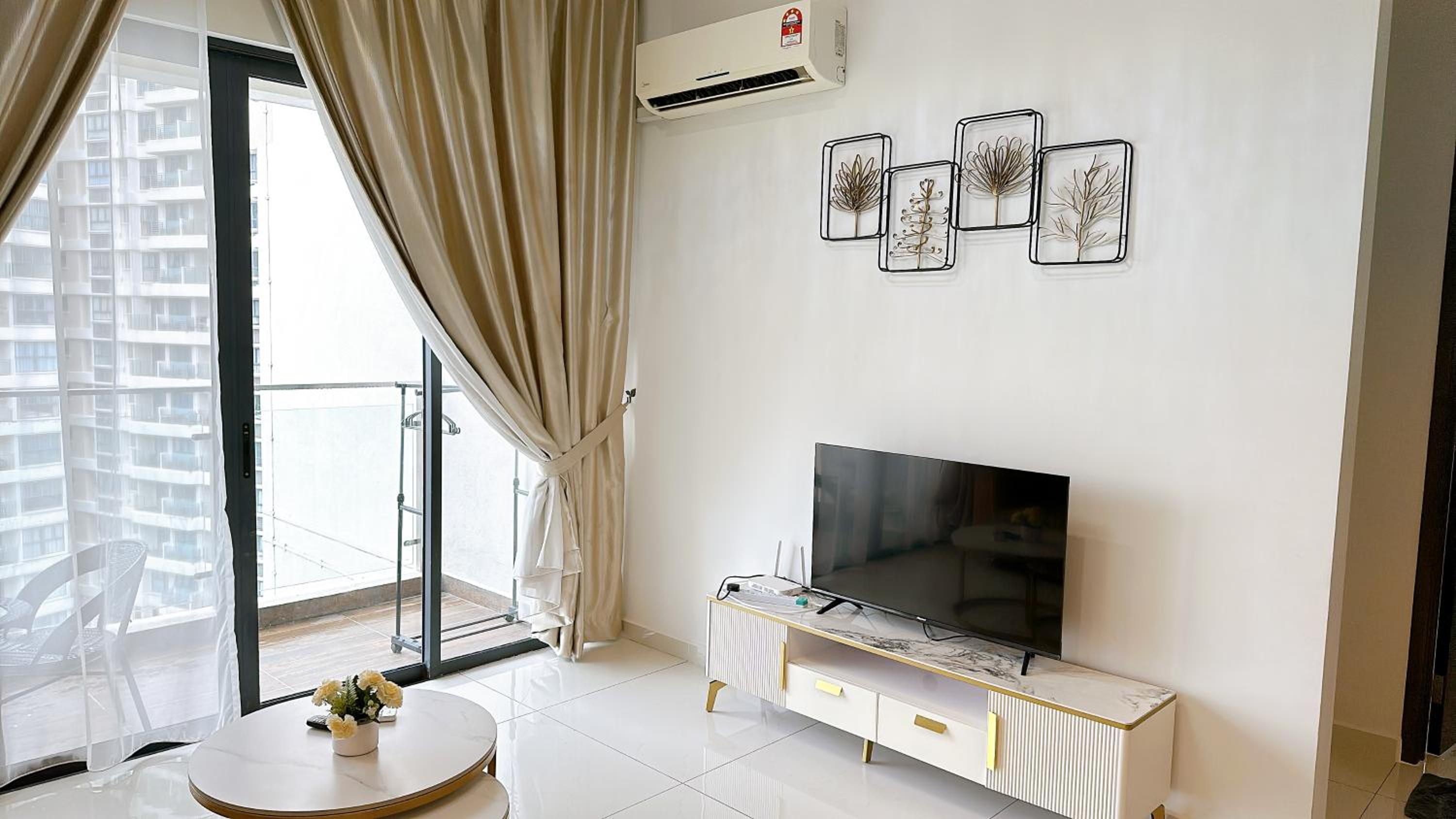 Kings Bay Country Garden Danga Bay by Cactus Homestay