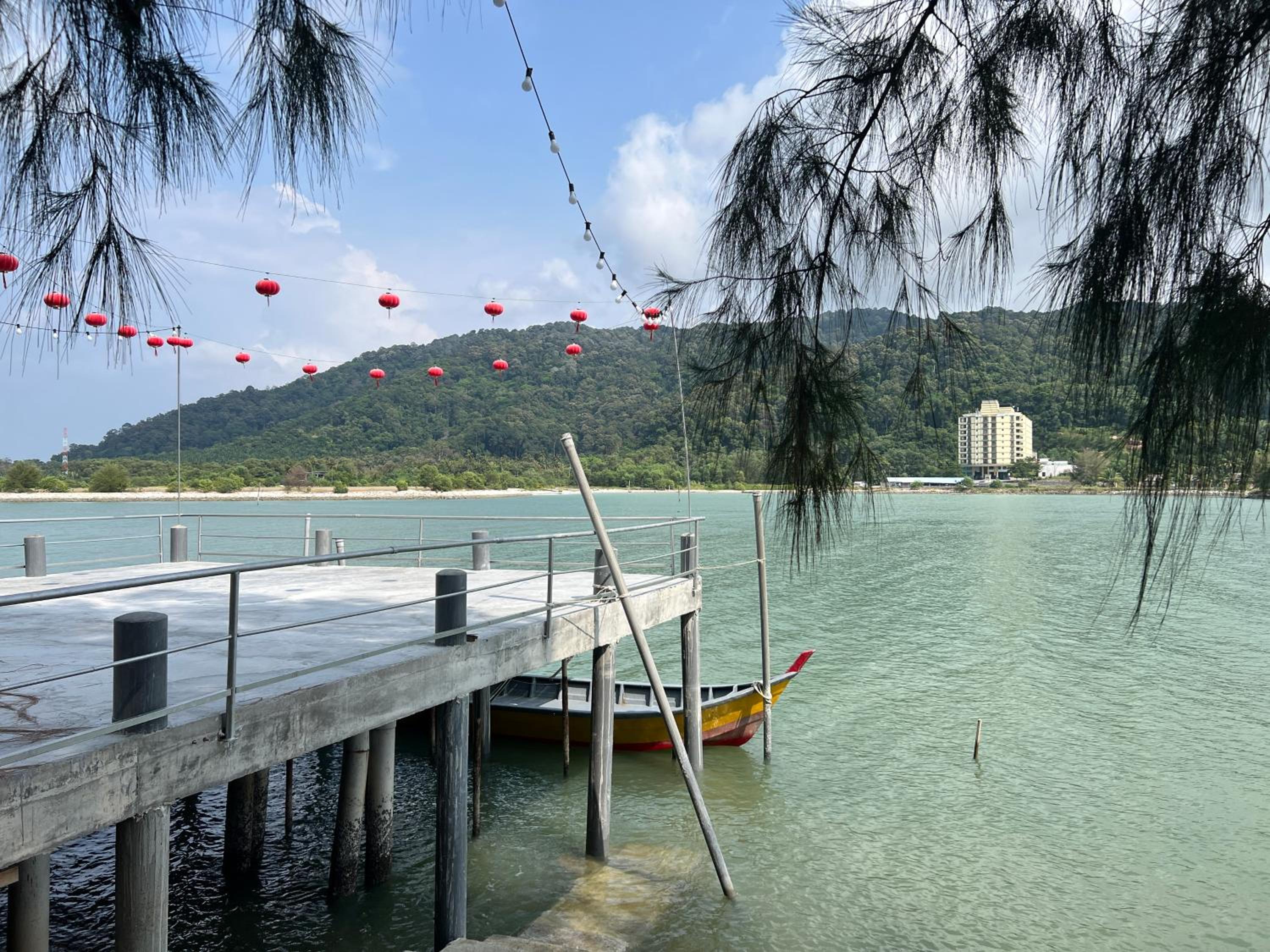 Monochrome Marina Island Pangkor Villa for 14pax photo 2