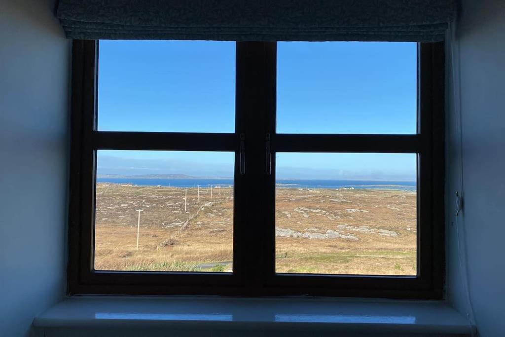 Drop Anchor House, Spacious 3 bedroom apartment, fabulous sea views view 3