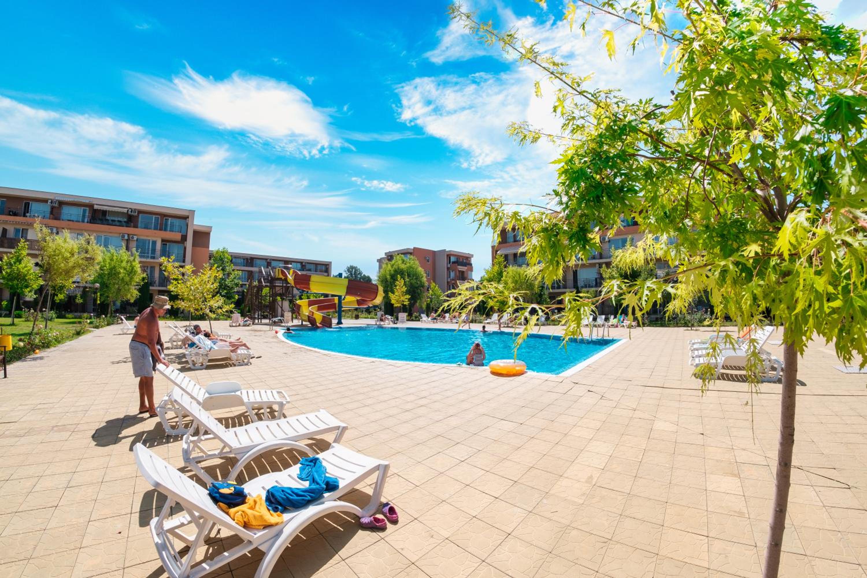 Holiday Garden Resort