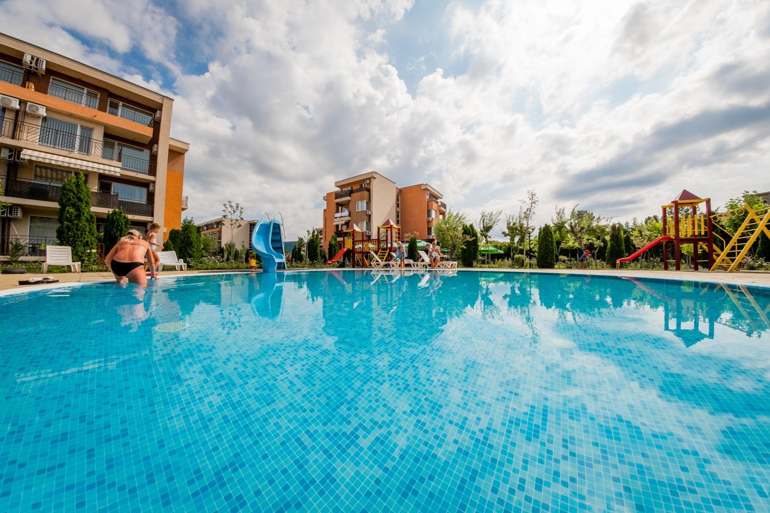 Holiday Garden Resort