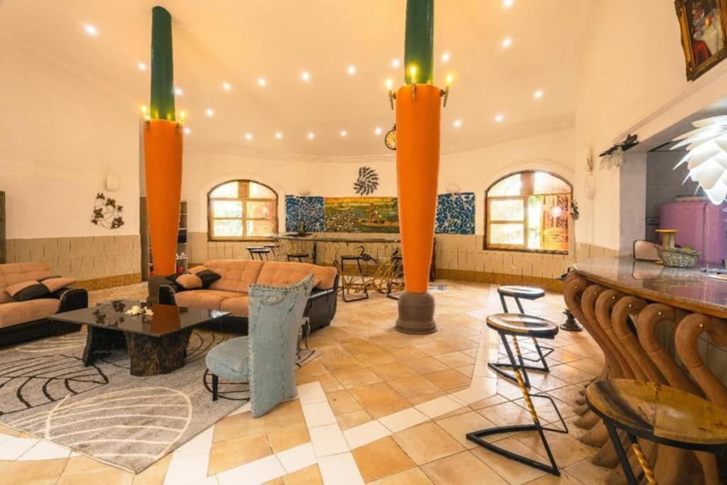Villa Gaudi (Gaoudi)