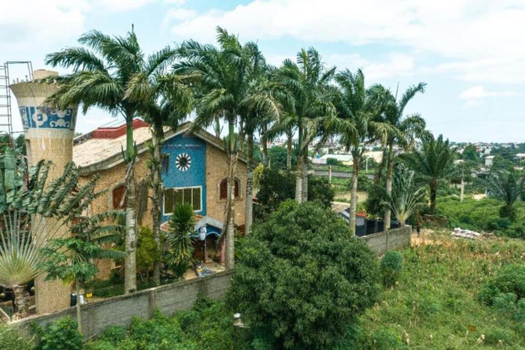Villa Gaudi (Gaoudi)