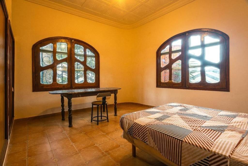 Villa Gaudi (Gaoudi)