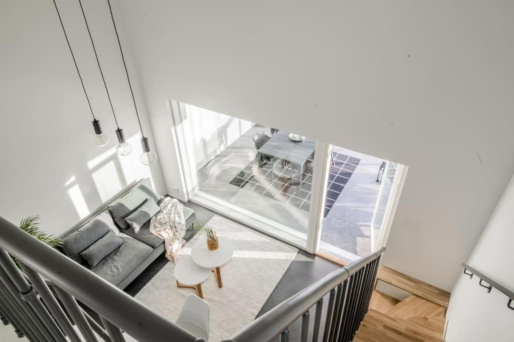 Kotimaailma - Furnished Apartment in Vantaa with key code