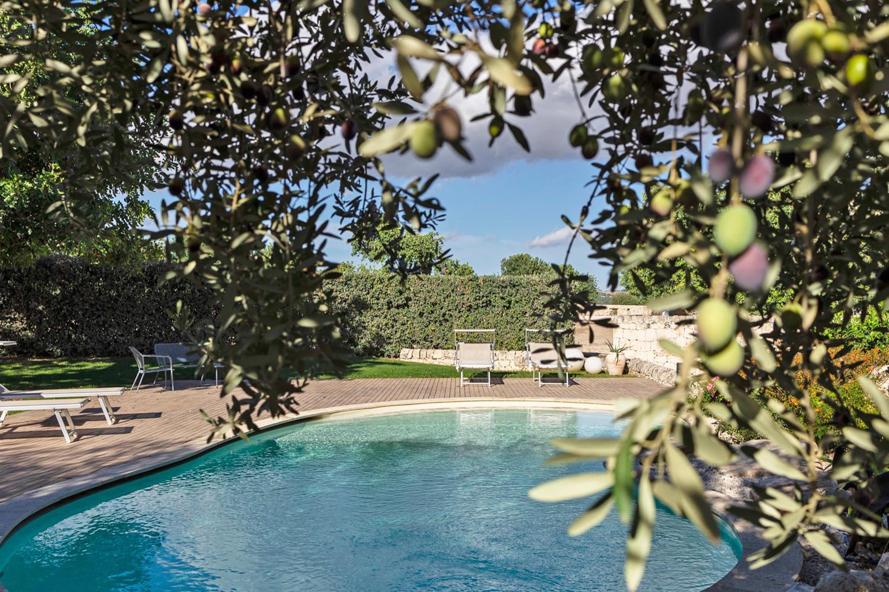 Villa Pruno - Happy Rentals view 5