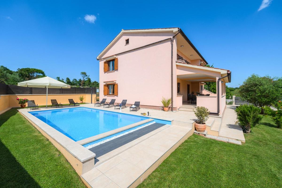 Hotel Villa Dido Nini - Image 1