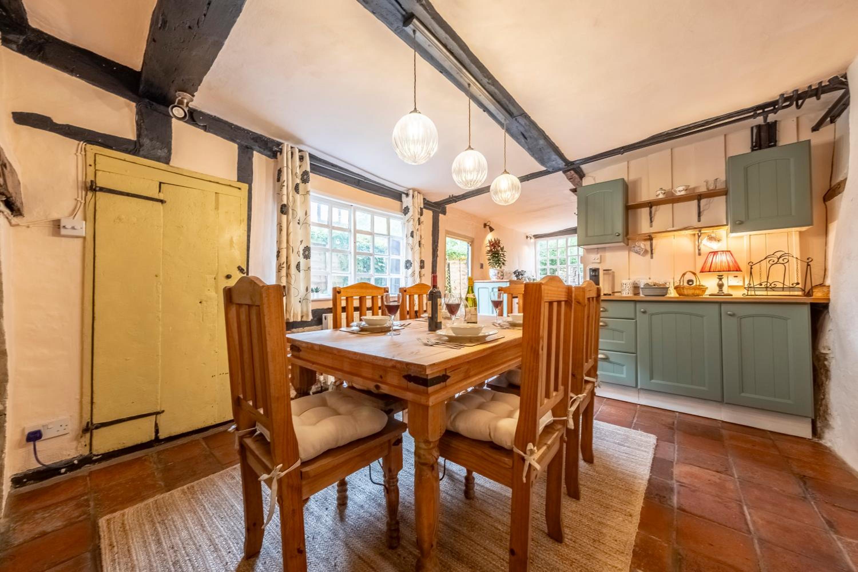 Medieval cottage in rural village - Duke's Lodge view 5
