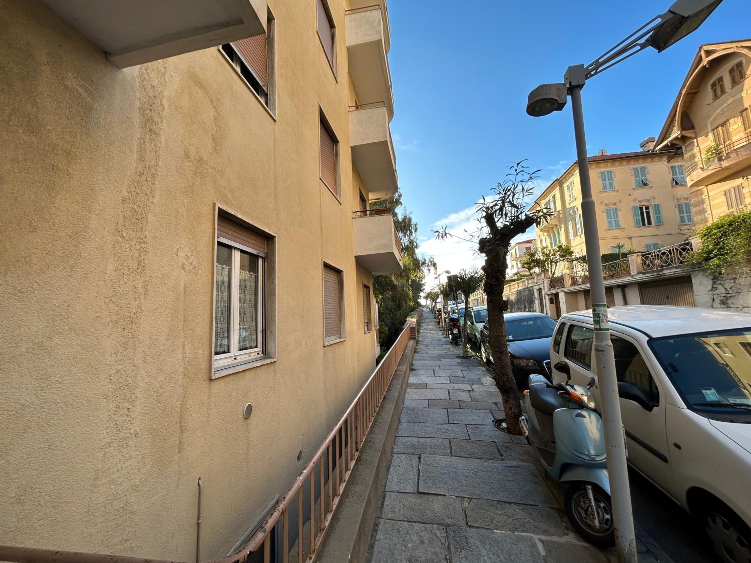 Casa MEC Imperia view 2