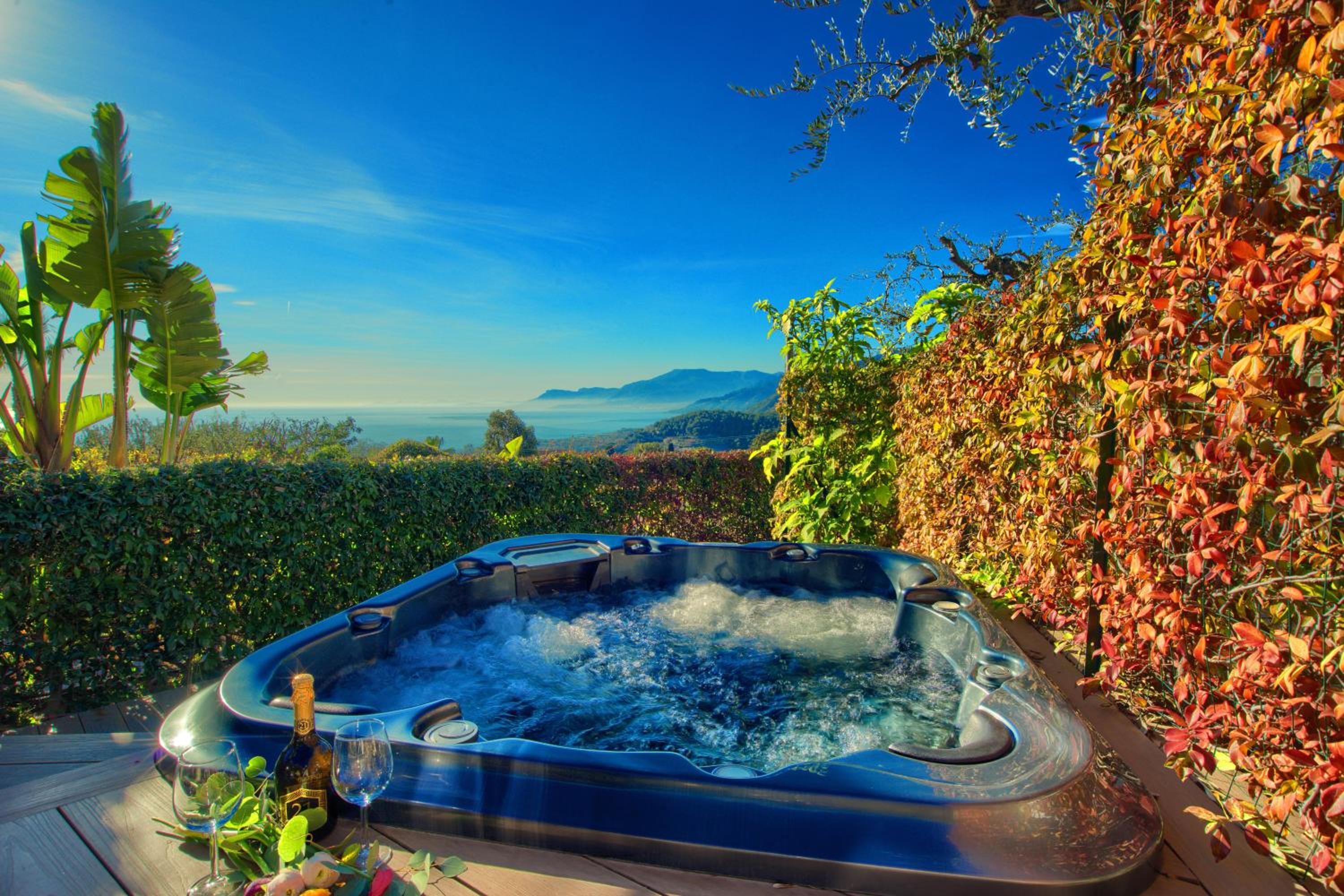 casa con piscina Jacuzzi AC wifi e biciclette elettriche photo 3