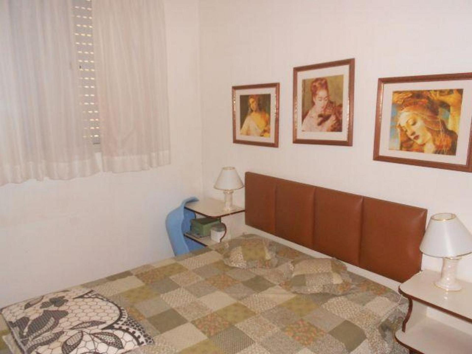 apto. prainha martim de sá 2 dor. pé na areia