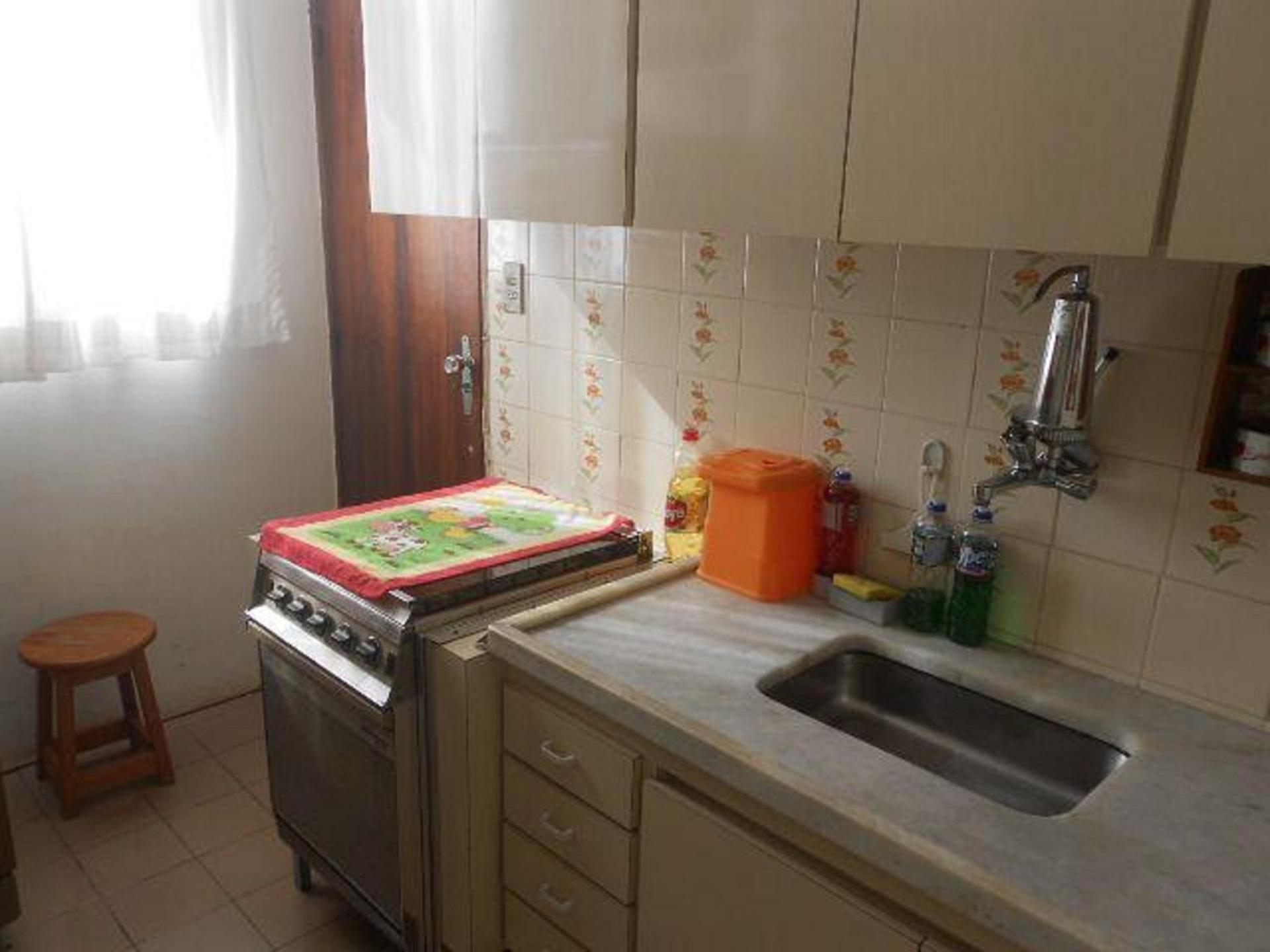 apto. prainha martim de sá 2 dor. pé na areia