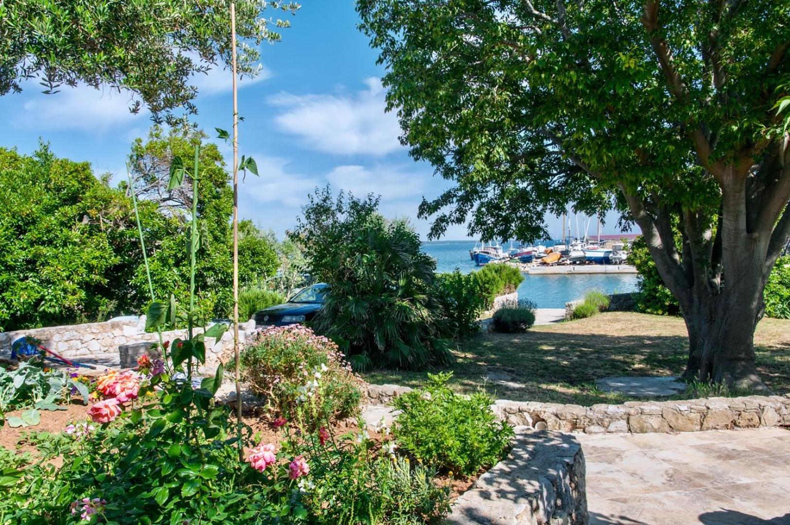 Beach House EVITA with sea view view 2
