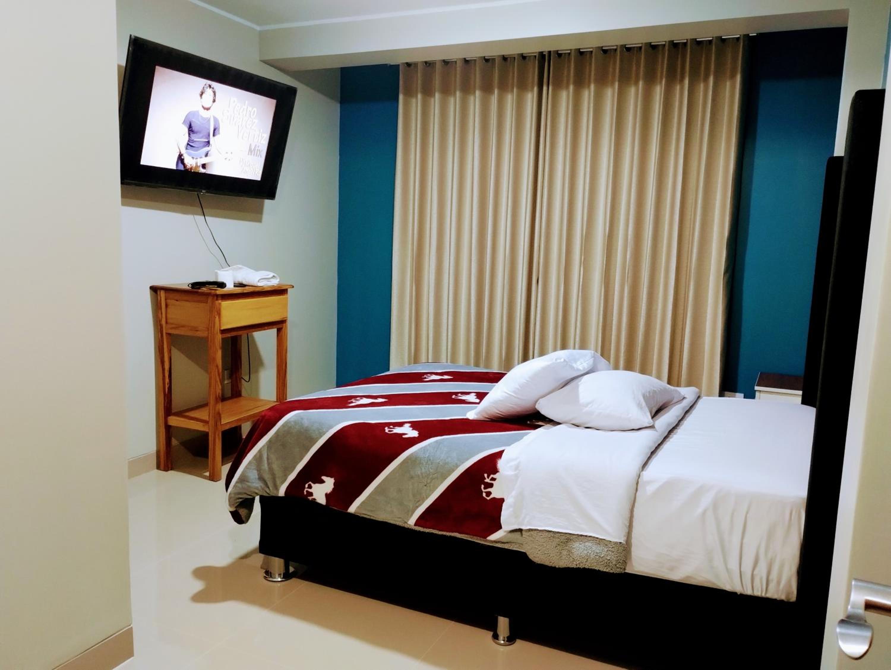 HOSTAL TOSCANO SUITES