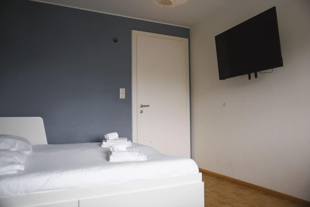 Cozy 3 bedroom house with 11 kw electric car charger view 5