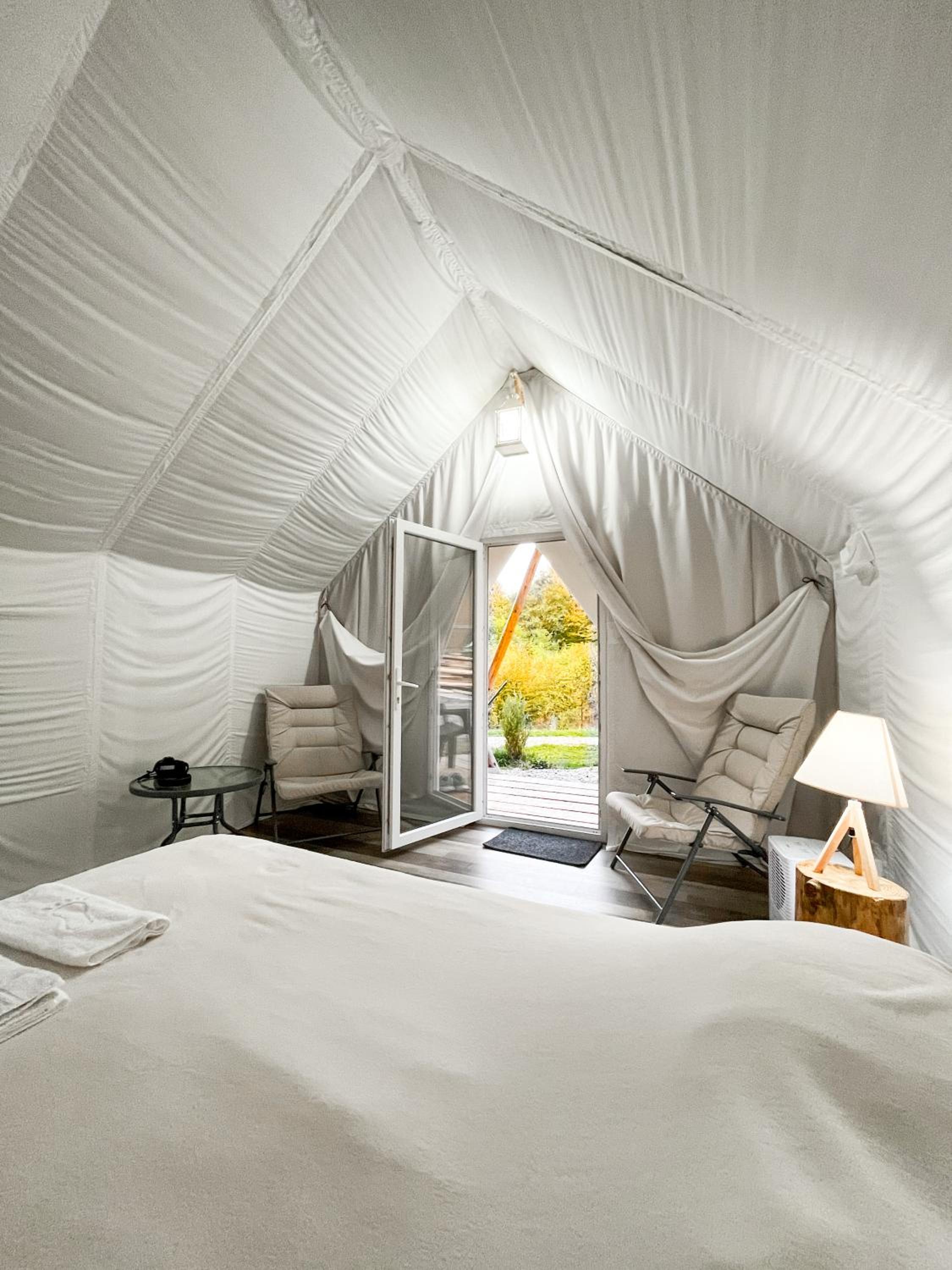 PINIALE GLAMPING TRIB