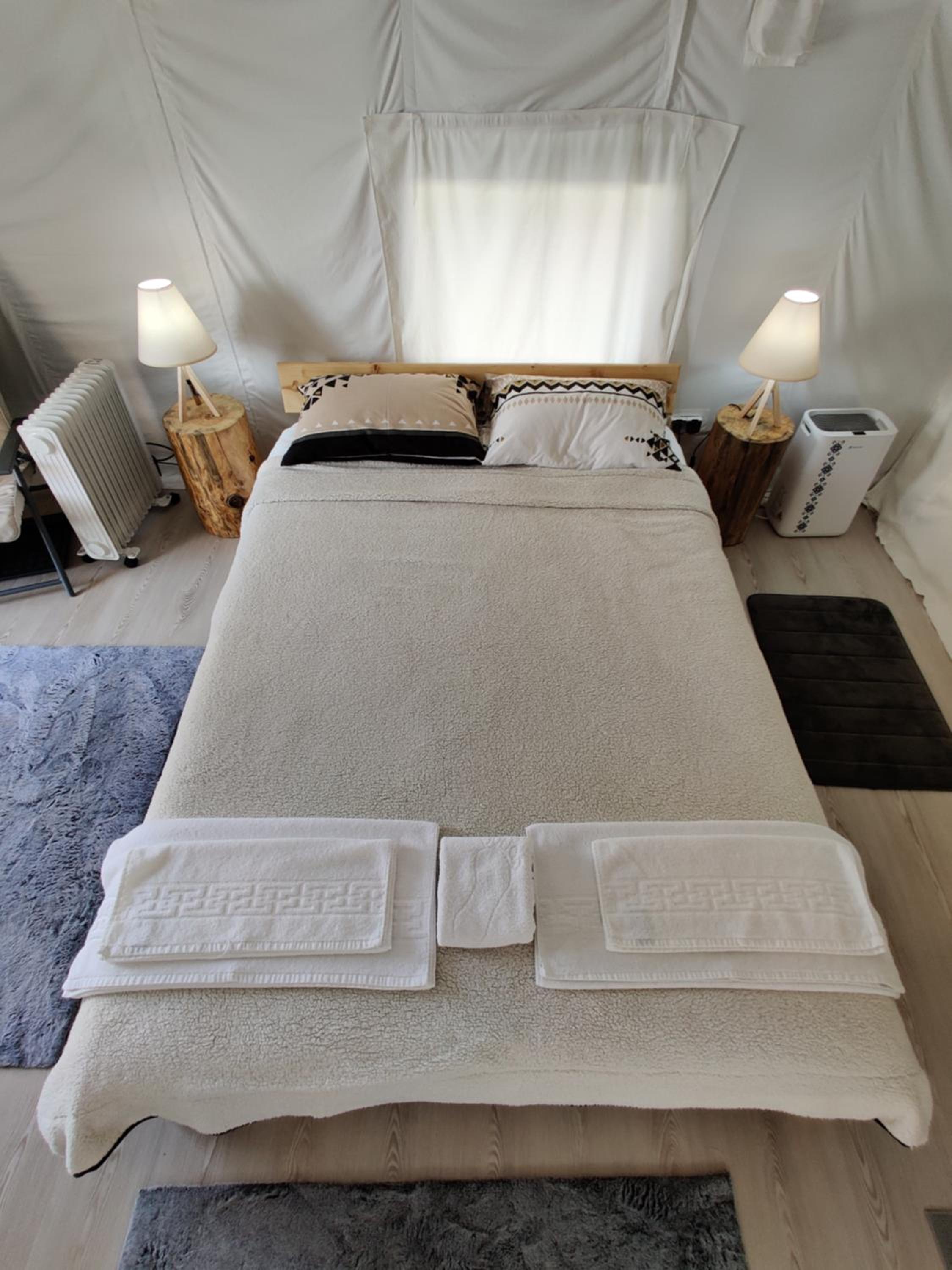PINIALE GLAMPING TRIB