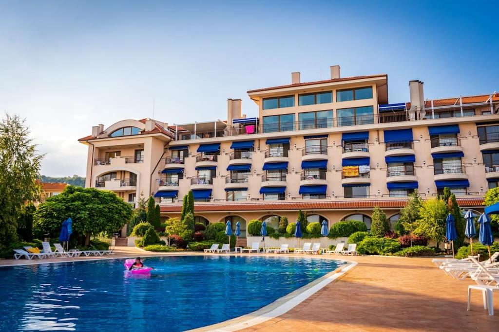 Paradise Corner Topola - 2 bedroom ground floor apartment